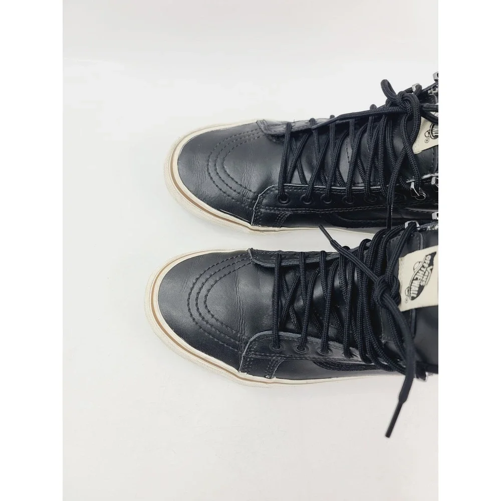 Vans  Skater Boots, Men, Size 8.5,‎ Black/White color.